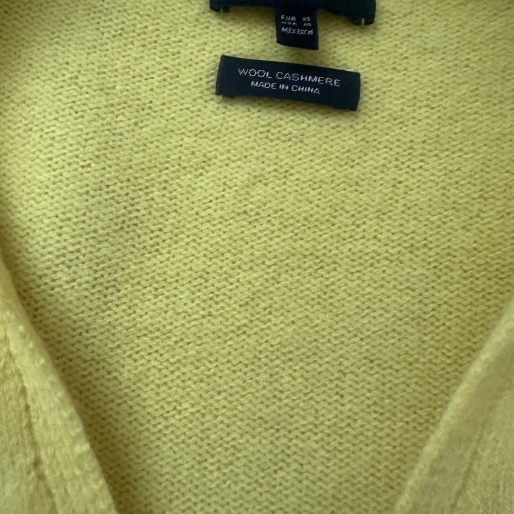 Massimo Dutti 95% wool & 5% Cashmere -
Bright Yellow Sweater Unique Collar. - Picture 3 of 5